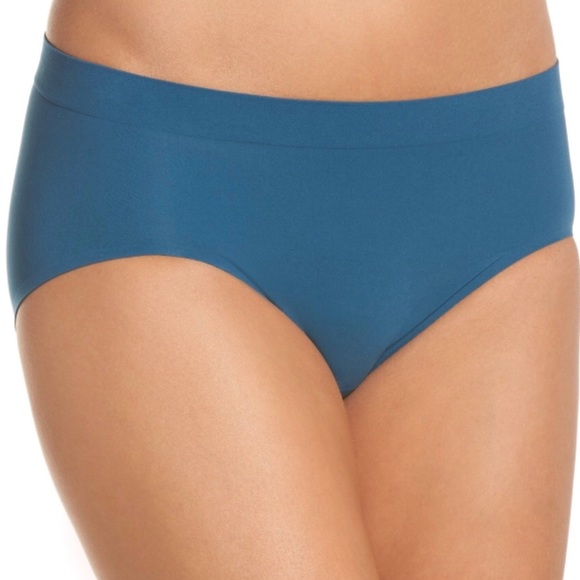 Wacoal Hi Cut Women’s Brief NWT M - Picture 2 of 3